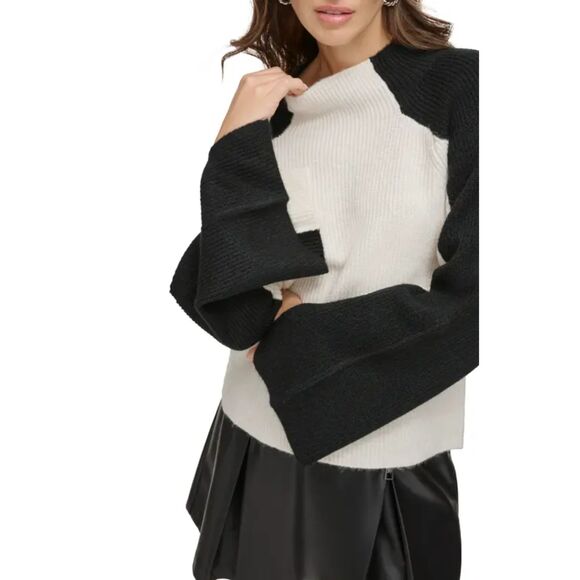 DKNY Colorblock Funnel Neck Sweater Black & Tan Fuzzy Vented Sleeves Size Medium - Picture 9 of 9